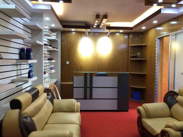  Bedrooms Commercial Properties for Rent