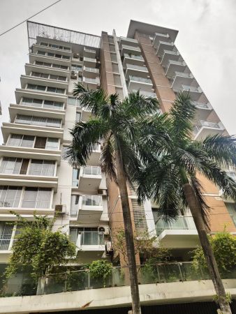 4 Bedrooms Residential Properties for Rent