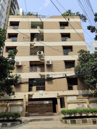 3 Bedrooms Residential Properties for Rent
