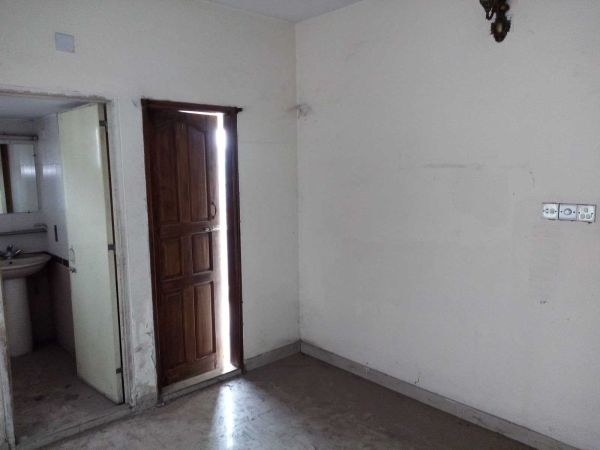 3 Bedrooms Residential Properties for Rent