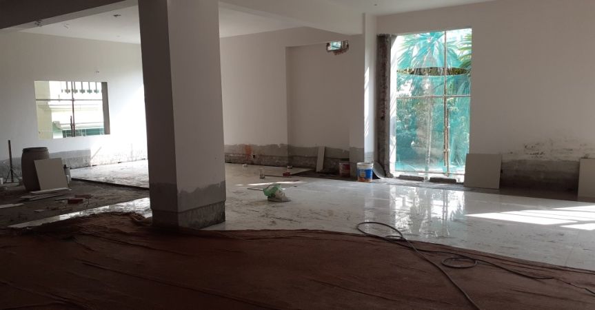  Bedrooms Commercial Properties for Rent