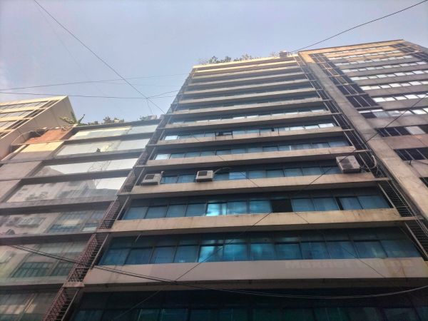  Bedrooms Commercial Properties for Rent