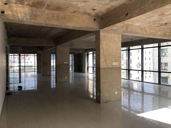  Bedrooms Commercial Properties for Rent