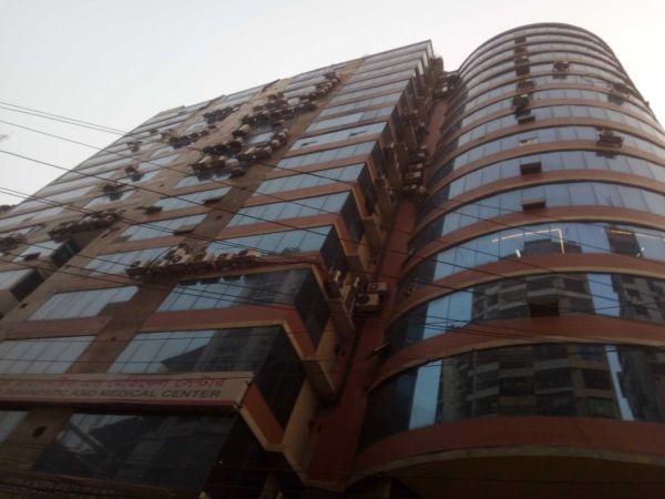  Bedrooms Commercial Properties for Sale