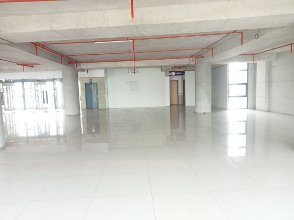  Bedrooms Commercial Properties for Sale