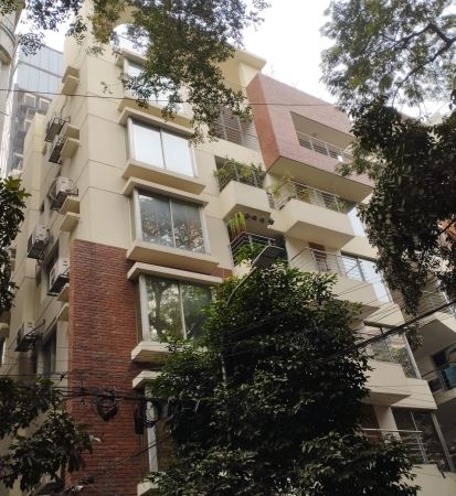 4 Bedrooms Residential Properties for Rent