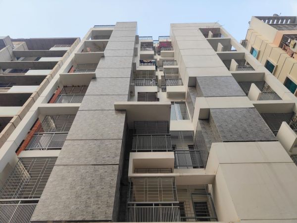 4 Bedrooms Residential Properties for Rent