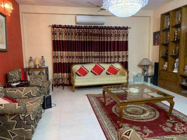 4 Bedrooms Residential Properties for Rent
