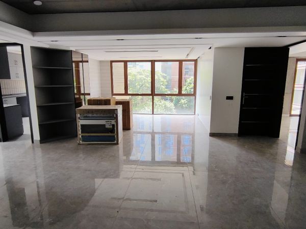 4 Bedrooms Residential Properties for Rent