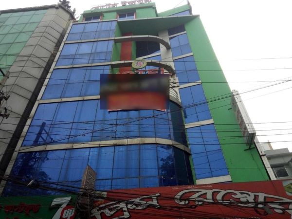  Bedrooms Commercial Properties for Rent