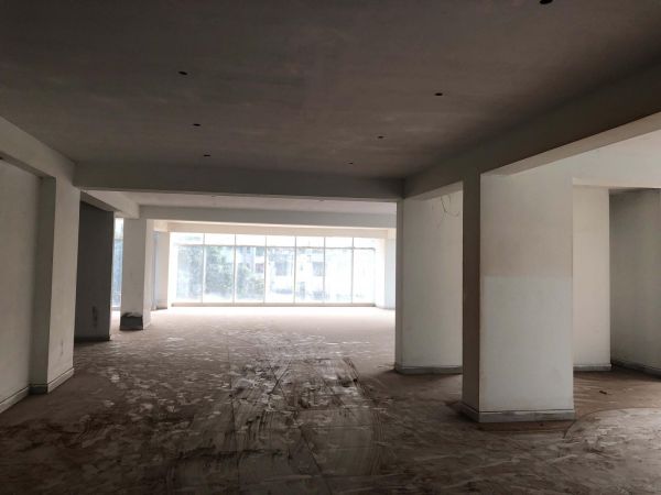  Bedrooms Commercial Properties for Sale