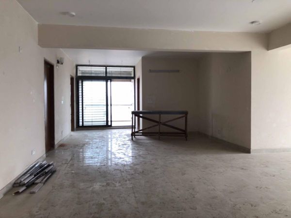 4 Bedrooms Residential Properties for Rent