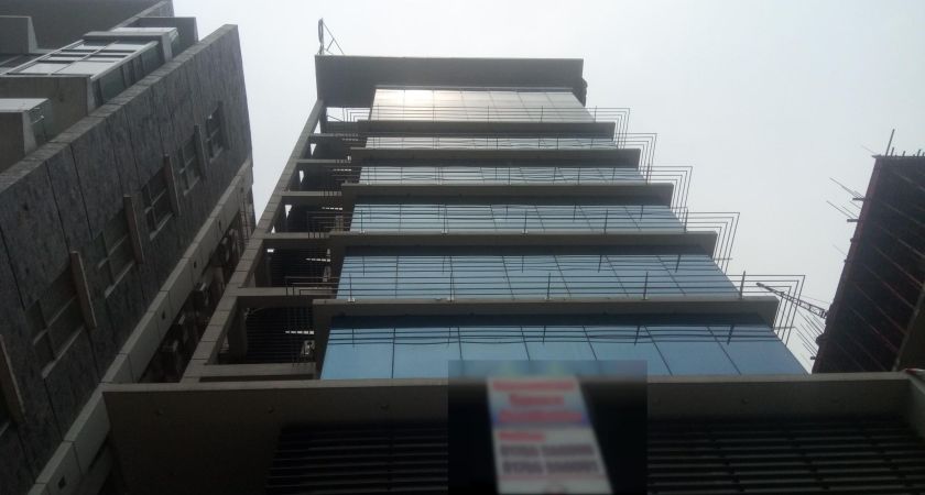  Bedrooms Commercial Properties for Rent