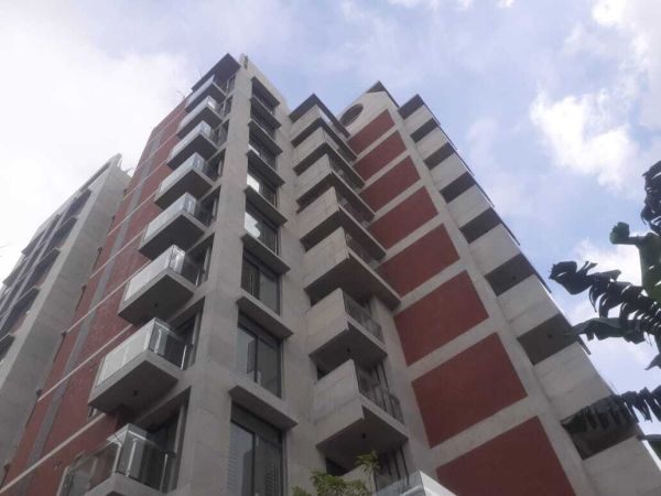 3 Bedrooms Residential Properties for Rent