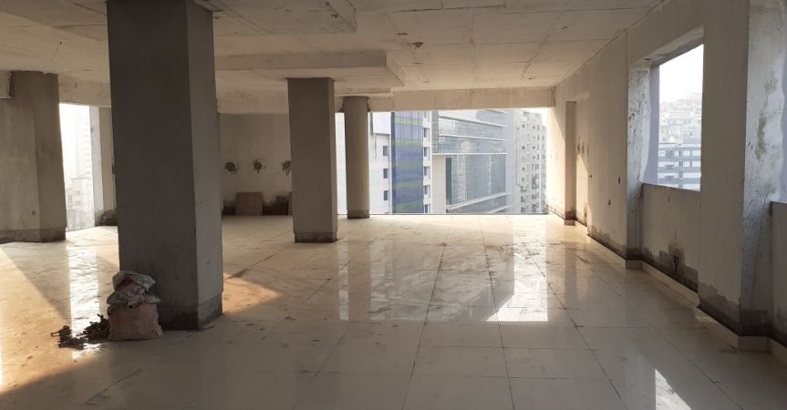  Bedrooms Commercial Properties for Rent
