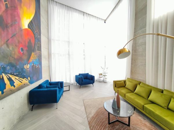 4 Bedrooms Residential Properties for Rent