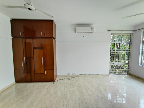 3 Bedrooms Residential Properties for Rent