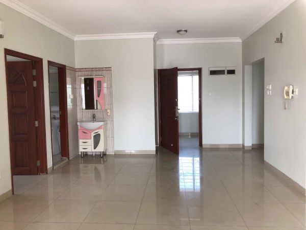 3 Bedrooms Residential Properties for Rent