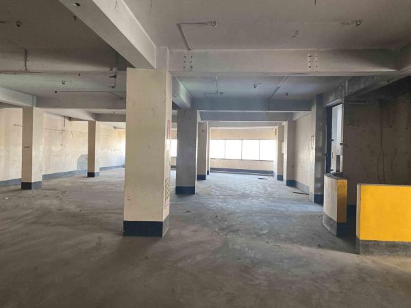  Bedrooms Commercial Properties for Rent