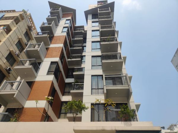 3 Bedrooms Residential Properties for Rent