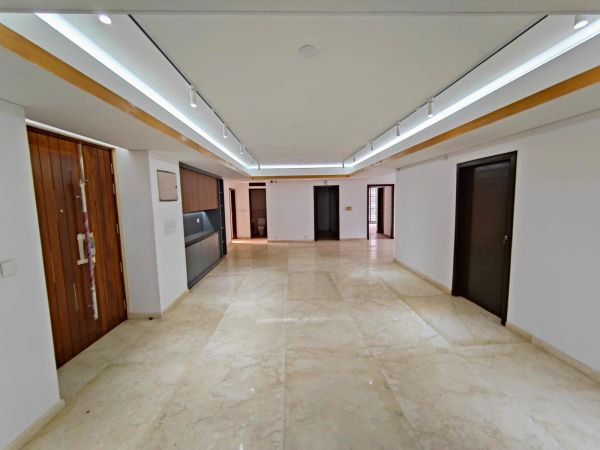 4 Bedrooms Residential Properties for Rent