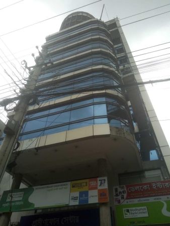  Bedrooms Commercial Properties for Rent