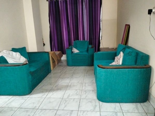 3 Bedrooms Residential Properties for Rent