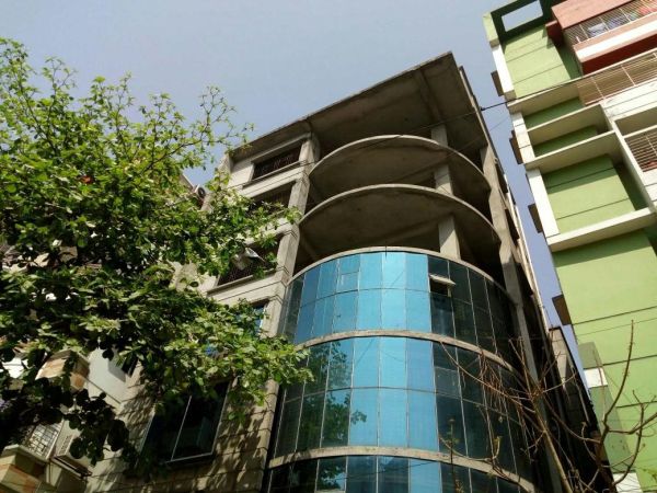  Bedrooms Commercial Properties for Rent
