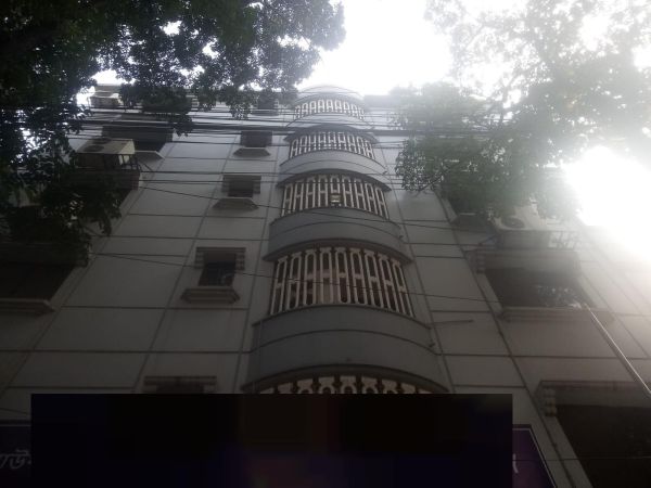  Bedrooms Commercial Properties for Rent