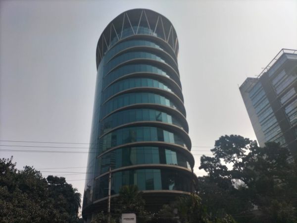  Bedrooms Commercial Properties for Rent