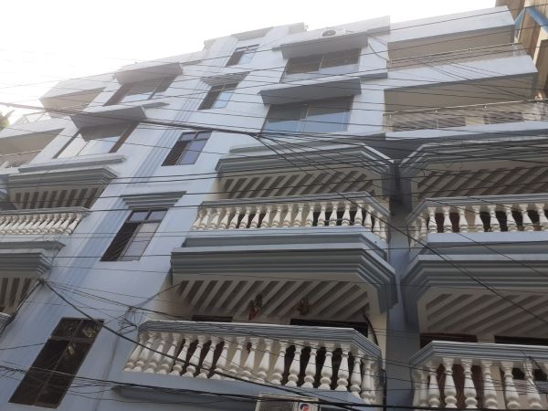 3 Bedrooms Residential Properties for Rent