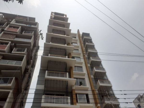 3 Bedrooms Residential Properties for Rent