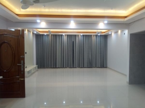 3 Bedrooms Residential Properties for Rent