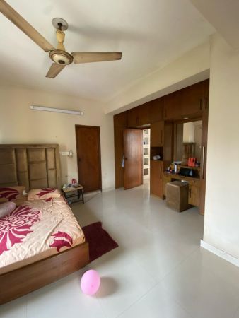 4 Bedrooms Residential Properties for Sale