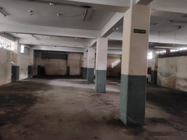 Bedrooms Commercial Properties for Rent