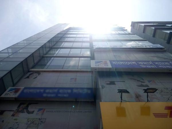  Bedrooms Commercial Properties for Rent