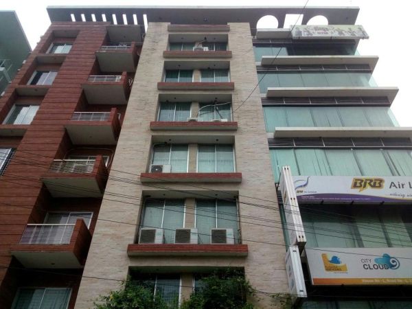  Bedrooms Commercial Properties for Rent
