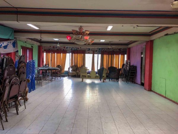  Bedrooms Commercial Properties for Rent