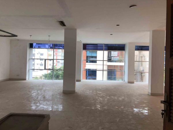  Bedrooms Commercial Properties for Rent