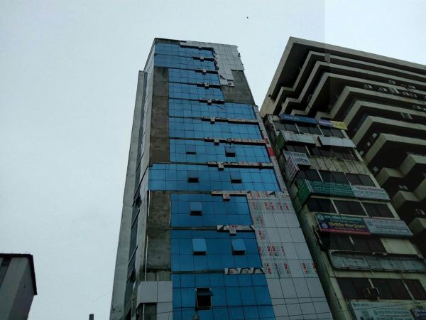  Bedrooms Commercial Properties for Sale