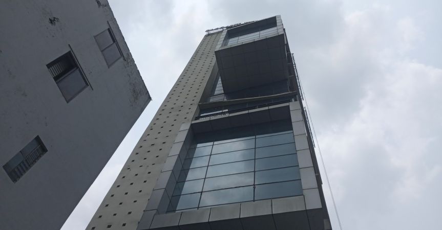  Bedrooms Commercial Properties for Rent