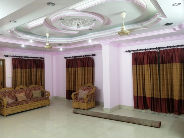 3 Bedrooms Residential Properties for Rent
