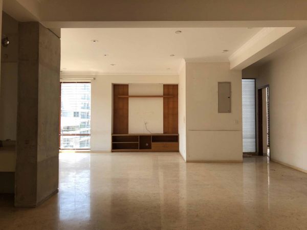 4 Bedrooms Residential Properties for Rent