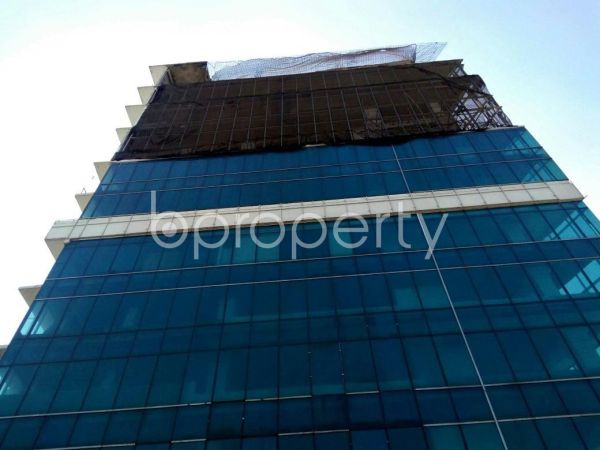  Bedrooms Commercial Properties for Rent