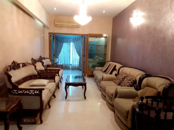 3 Bedrooms Residential Properties for Rent