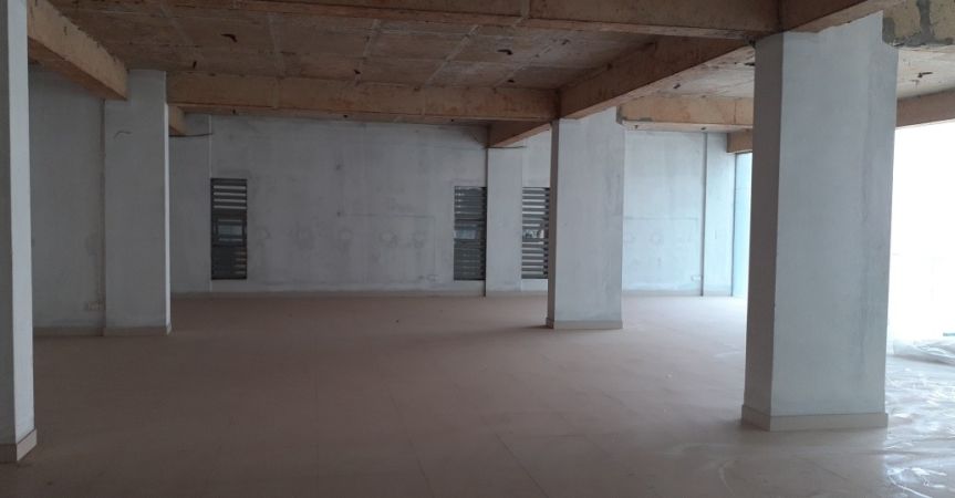  Bedrooms Commercial Properties for Rent