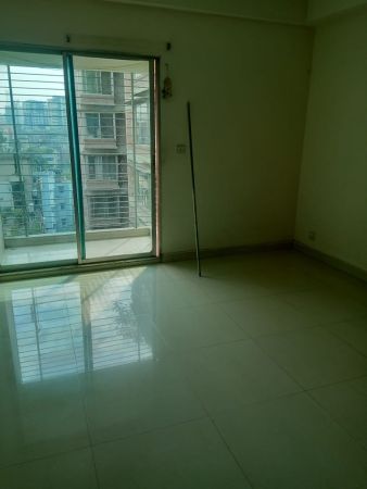 3 Bedrooms Residential Properties for Rent