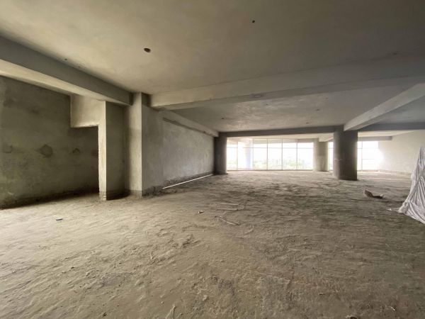  Bedrooms Commercial Properties for Rent