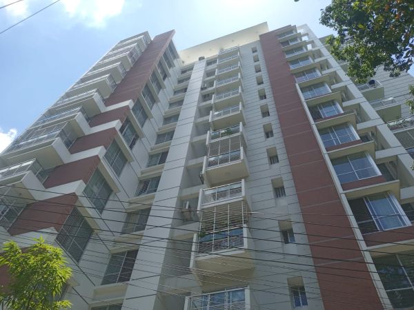 3 Bedrooms Residential Properties for Rent