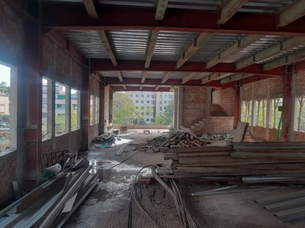  Bedrooms Commercial Properties for Rent